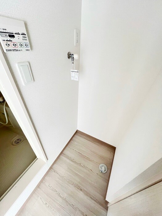 物件内観写真20　(洗濯機置場)