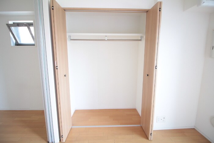 物件内観写真12　(収納)