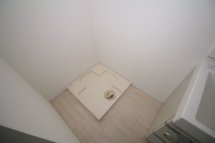 物件内観写真17　(洗濯機置場)