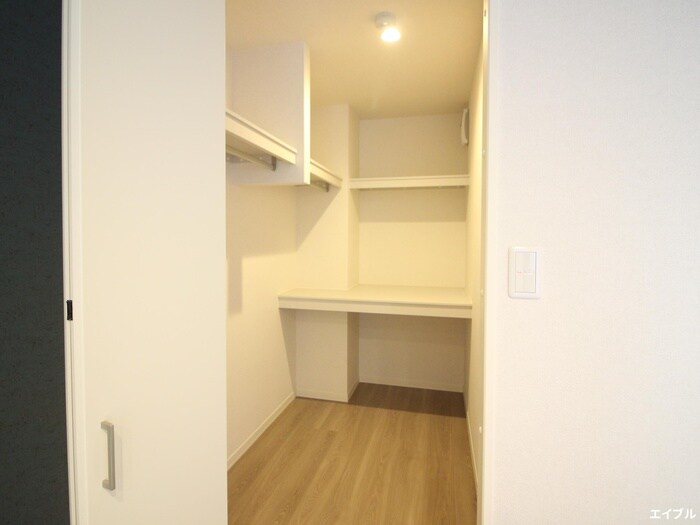 物件内観写真13　(収納)