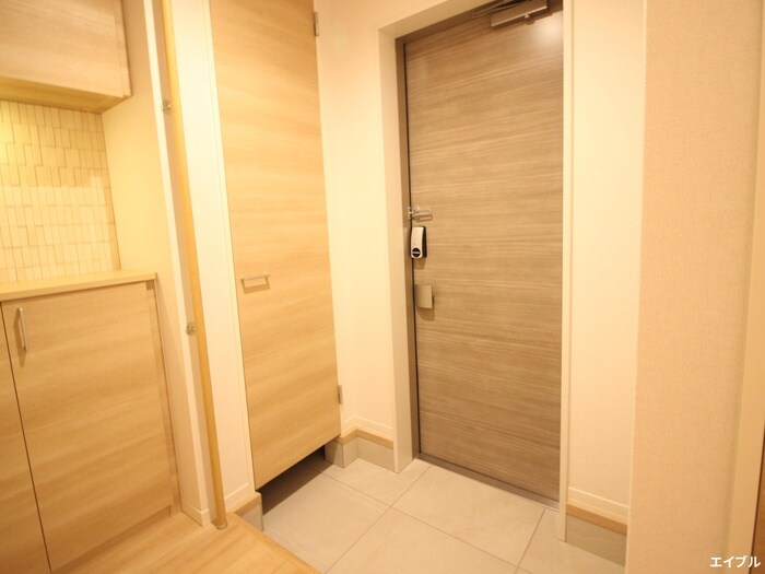 物件内観写真14　(玄関)