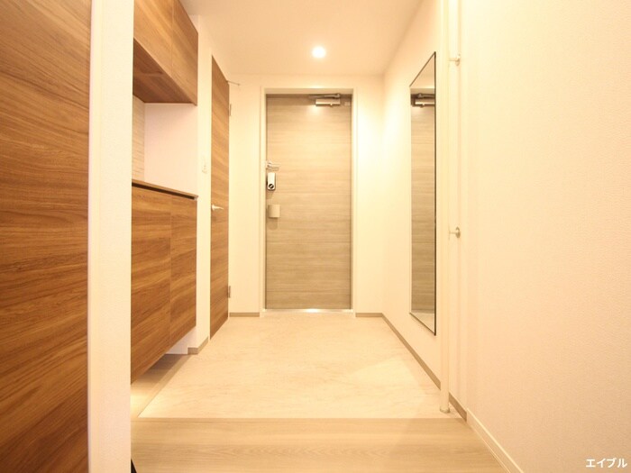 物件内観写真14　(玄関)