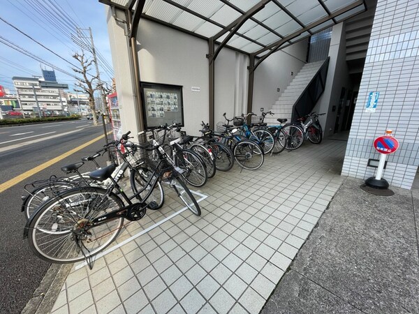 駐輪場