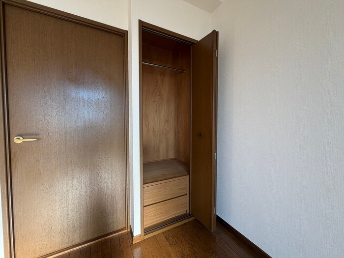 物件内観写真11　(収納)