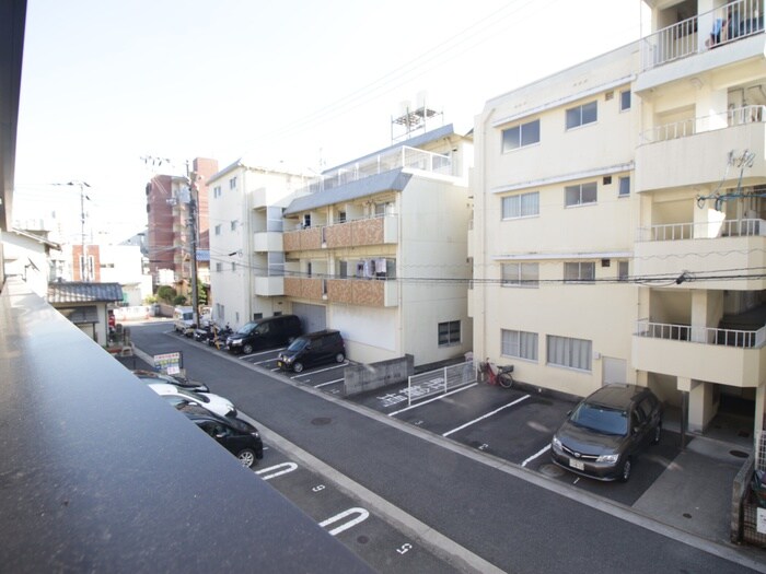 物件内観写真15　(室内からの展望)