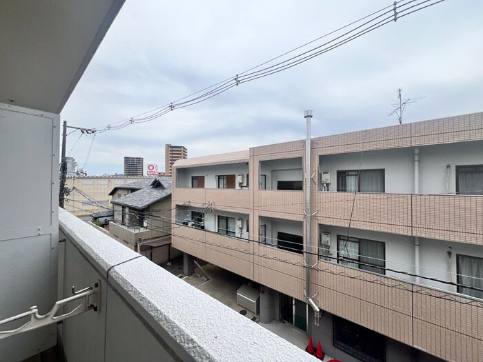 物件内観写真14　(室内からの展望)