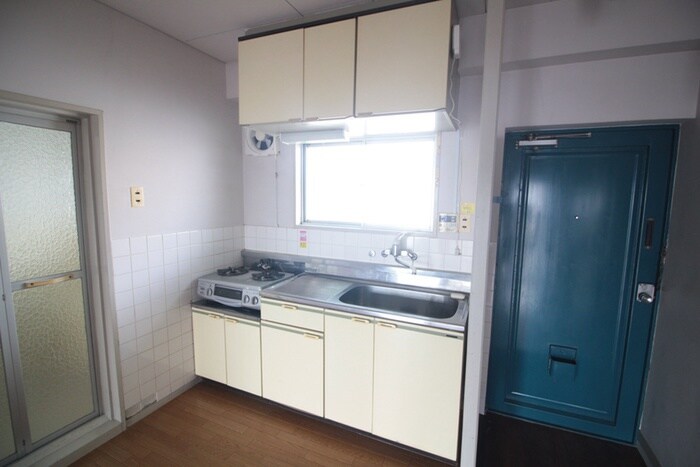 物件内観写真3　(キッチン)