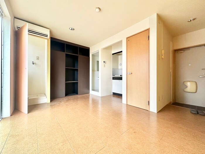 物件内観写真8　(居室)