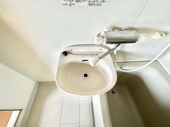 物件内観写真11　(洗面)