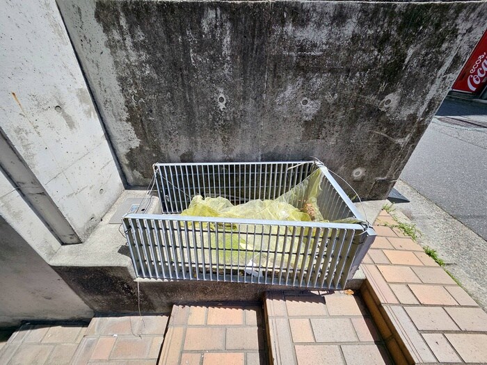 物件外観写真4　(建物設備)