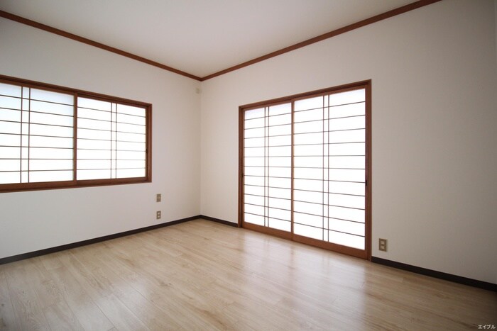 物件内観写真3　(居室)
