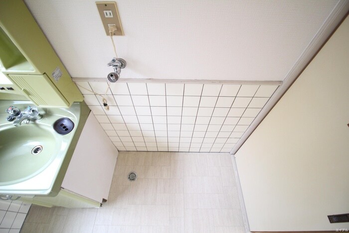 物件内観写真12　(洗濯機置場)