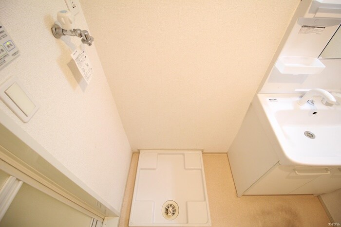 物件内観写真22　(洗濯機置場)