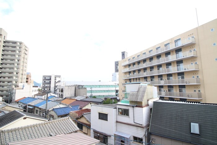 物件内観写真15　(室内からの展望)