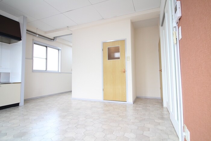 物件内観写真18　(居室)