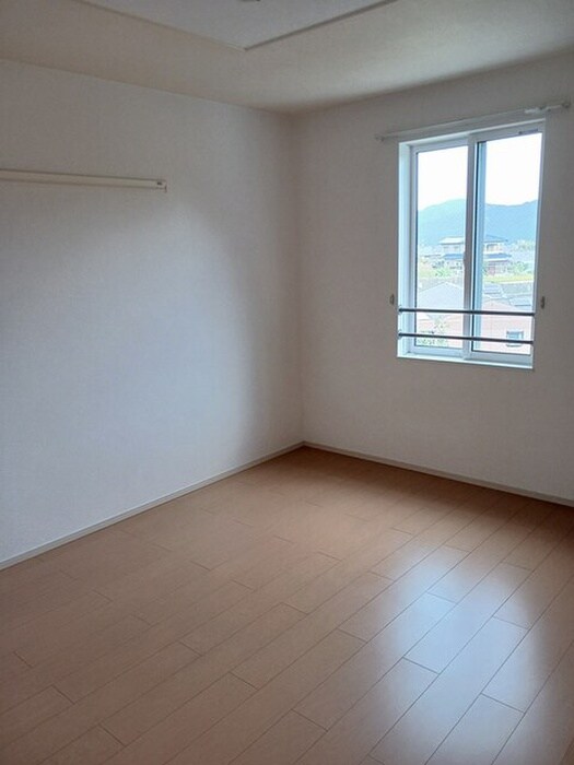 物件内観写真16　(居室)