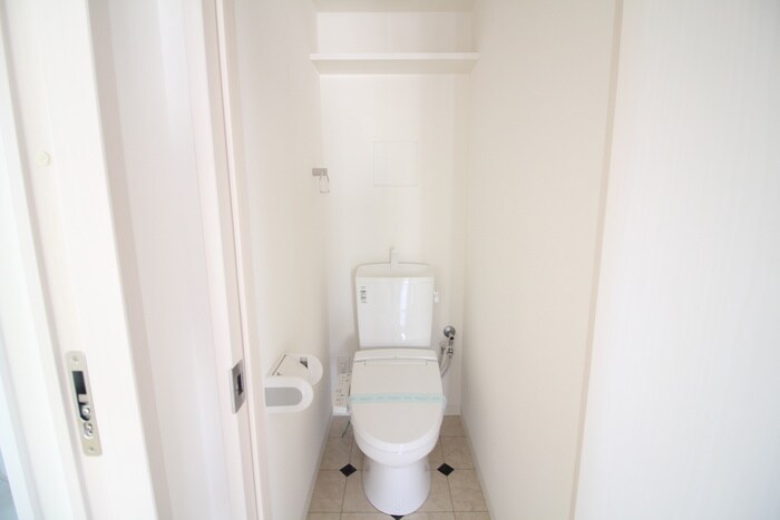 物件内観写真13　(トイレ)