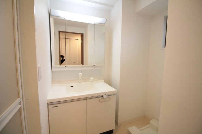 物件内観写真11　(洗面)