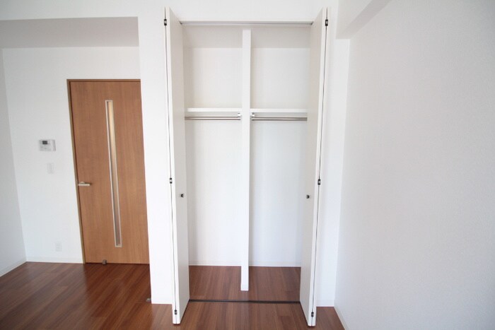 物件内観写真12　(収納)