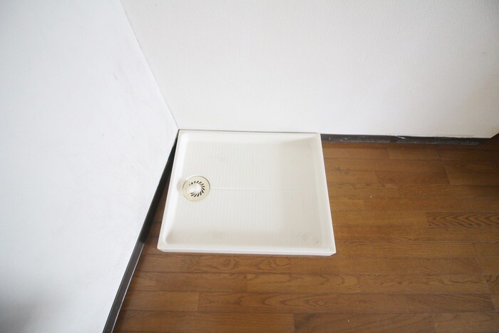 物件内観写真10　(洗濯機置場)