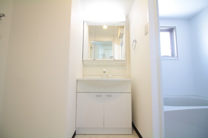 物件内観写真10　(洗面)