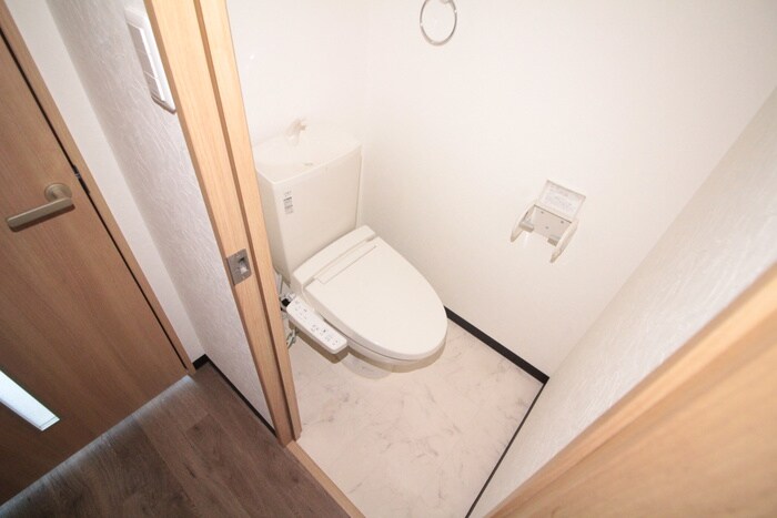 物件内観写真11　(トイレ)