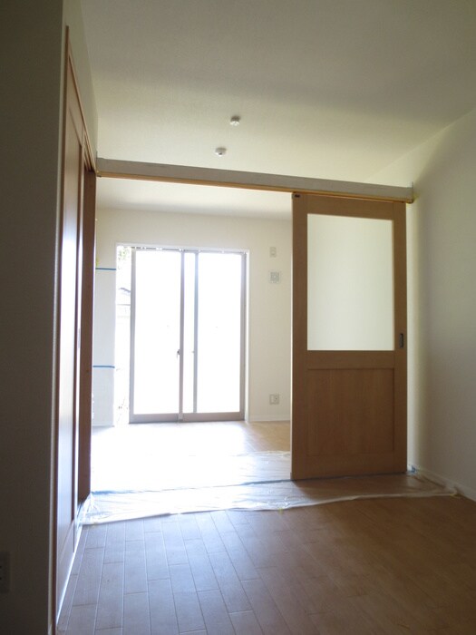 物件内観写真4　(居室)