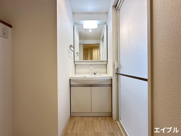 物件内観写真11　(洗面)