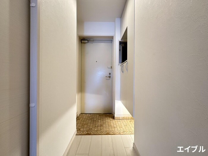 物件内観写真13　(玄関)