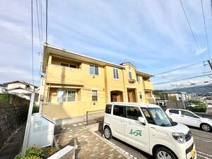 ローレル八木外観写真