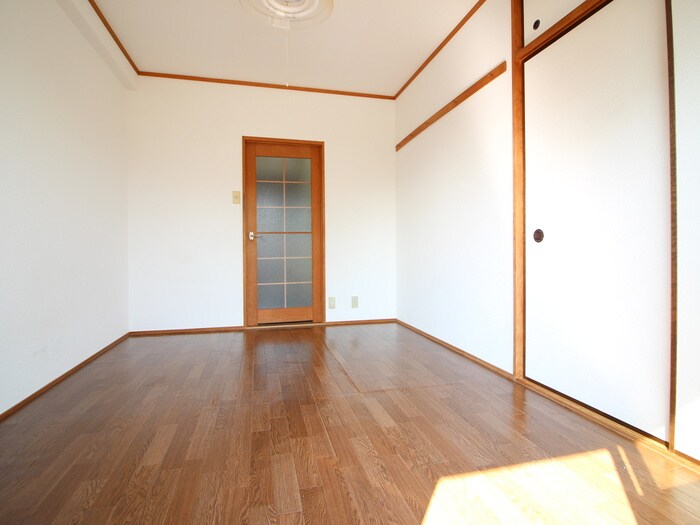 物件内観写真14　(居室)