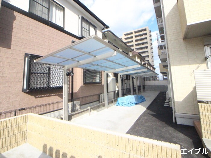 物件外観写真3　(駐輪場)