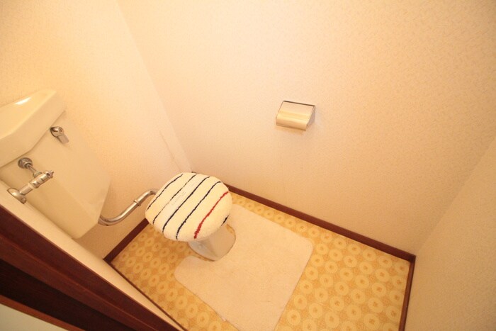 物件内観写真5　(トイレ)