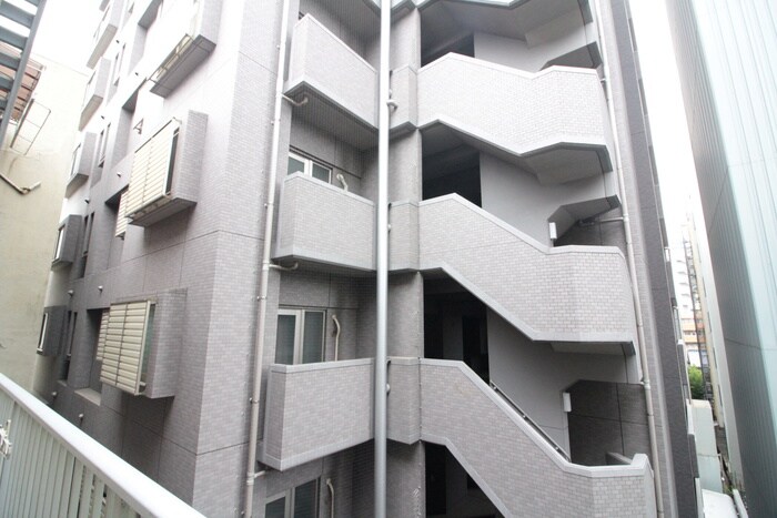 物件内観写真11　(室内からの展望)