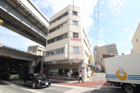 横川商店街ビルＡ棟外観写真