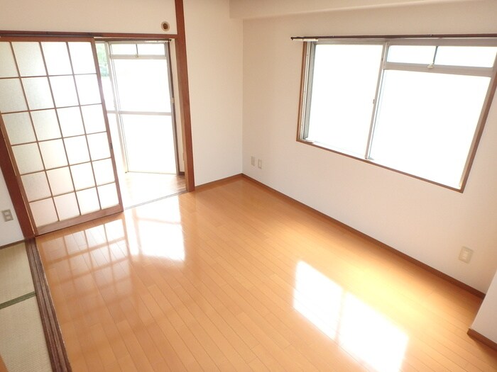 物件内観写真13　(内観写真)