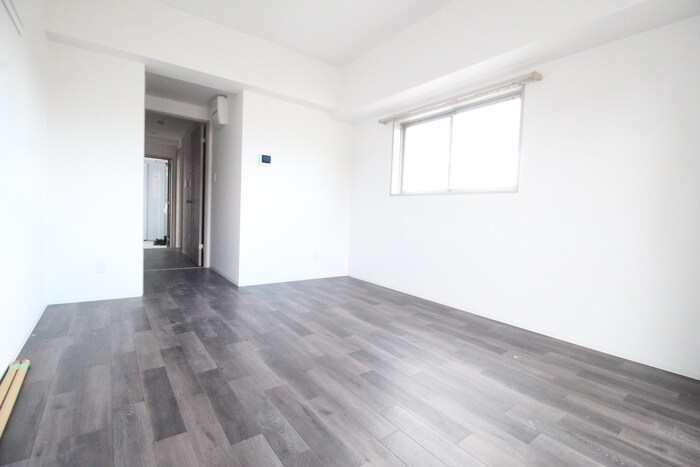 物件内観写真2　(居室)