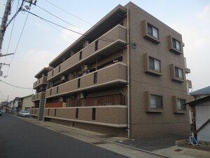 鶴江ヤマサキ外観写真