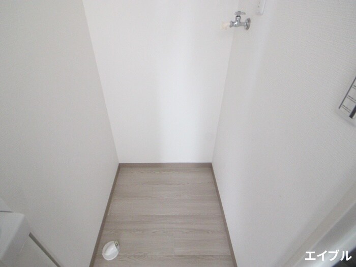 物件内観写真13　(洗濯機置場)