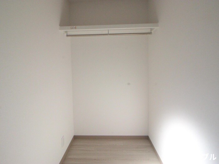 物件内観写真15　(収納)