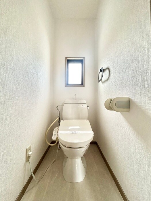 物件内観写真12　(トイレ)