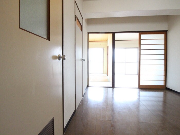 物件内観写真18　(廊下)