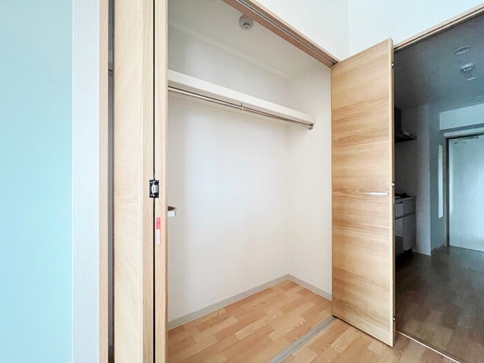 物件内観写真12　(収納)