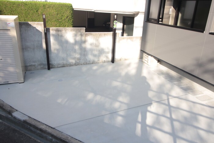 物件外観写真5　(駐輪場)