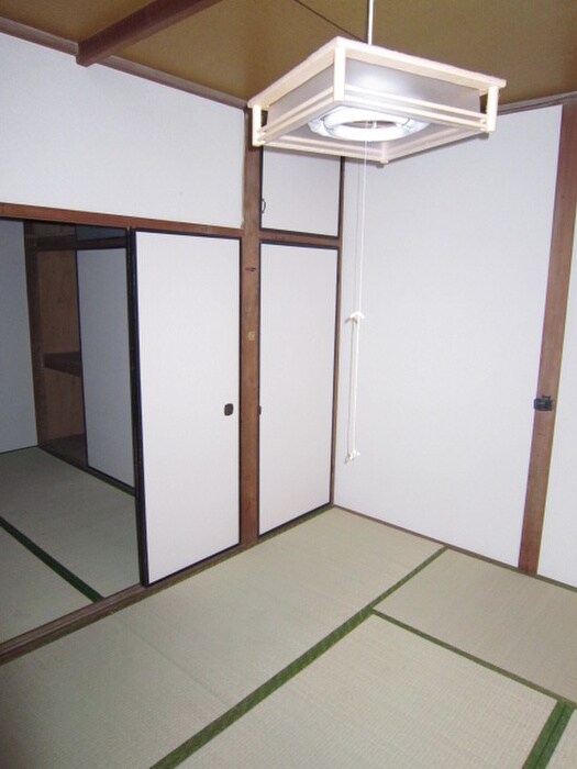 物件内観写真4　(居室)