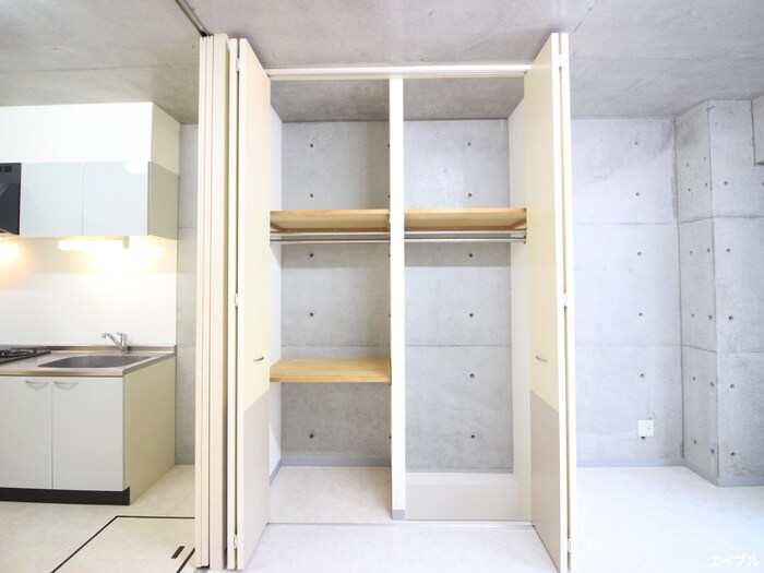 物件内観写真11　(収納)