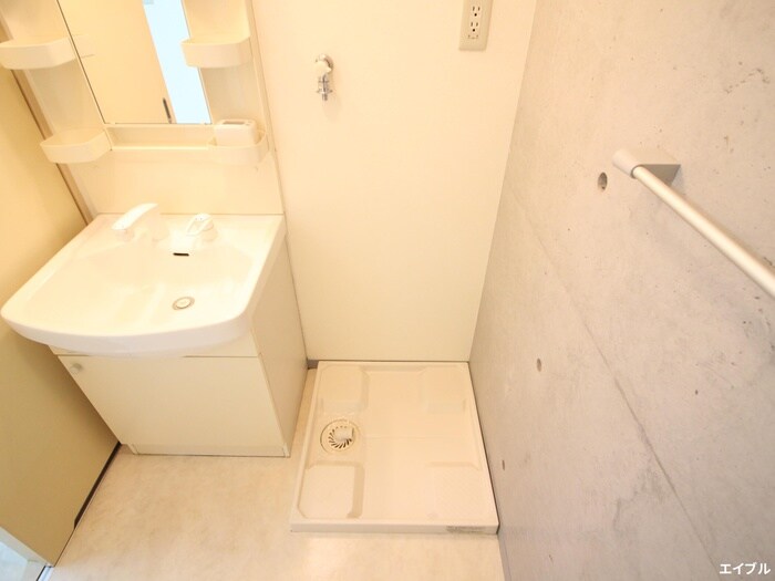 物件内観写真22　(洗濯機置場)