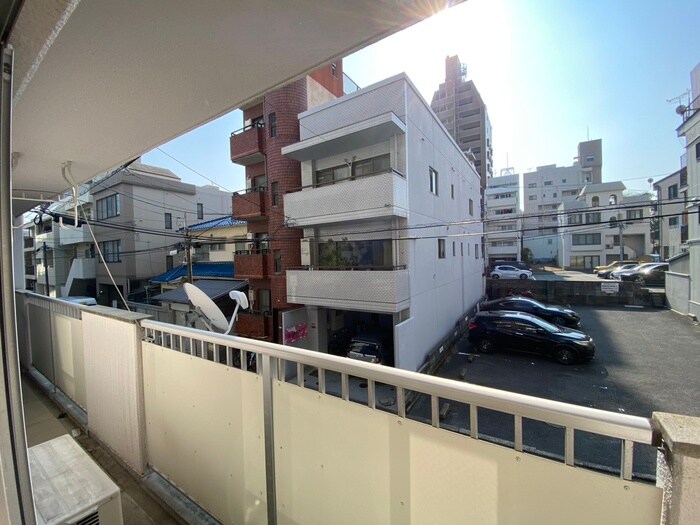 物件内観写真15　(室内からの展望)