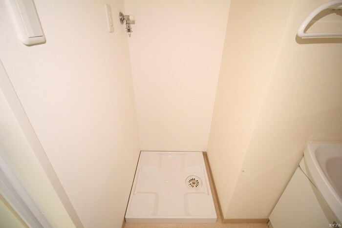 物件内観写真15　(洗濯機置場)