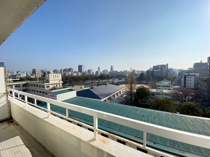 物件内観写真18　(室内からの展望)